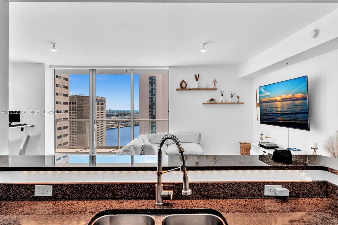 300 S Biscayne Blvd, Unit 2916, Miami, FL 33131 Photo