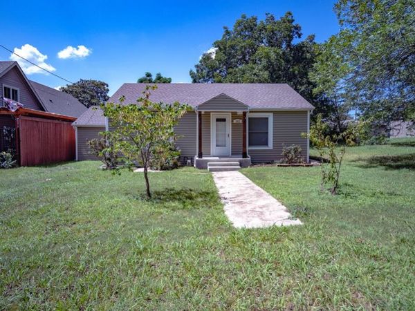 162 W Shreveport Street, Van Alstyne, TX 75495