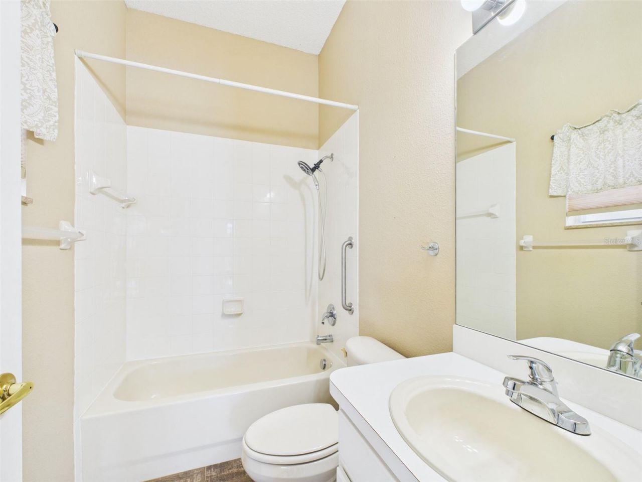 2533 Wood Pointe Drive, Holiday, FL 34691 Photo