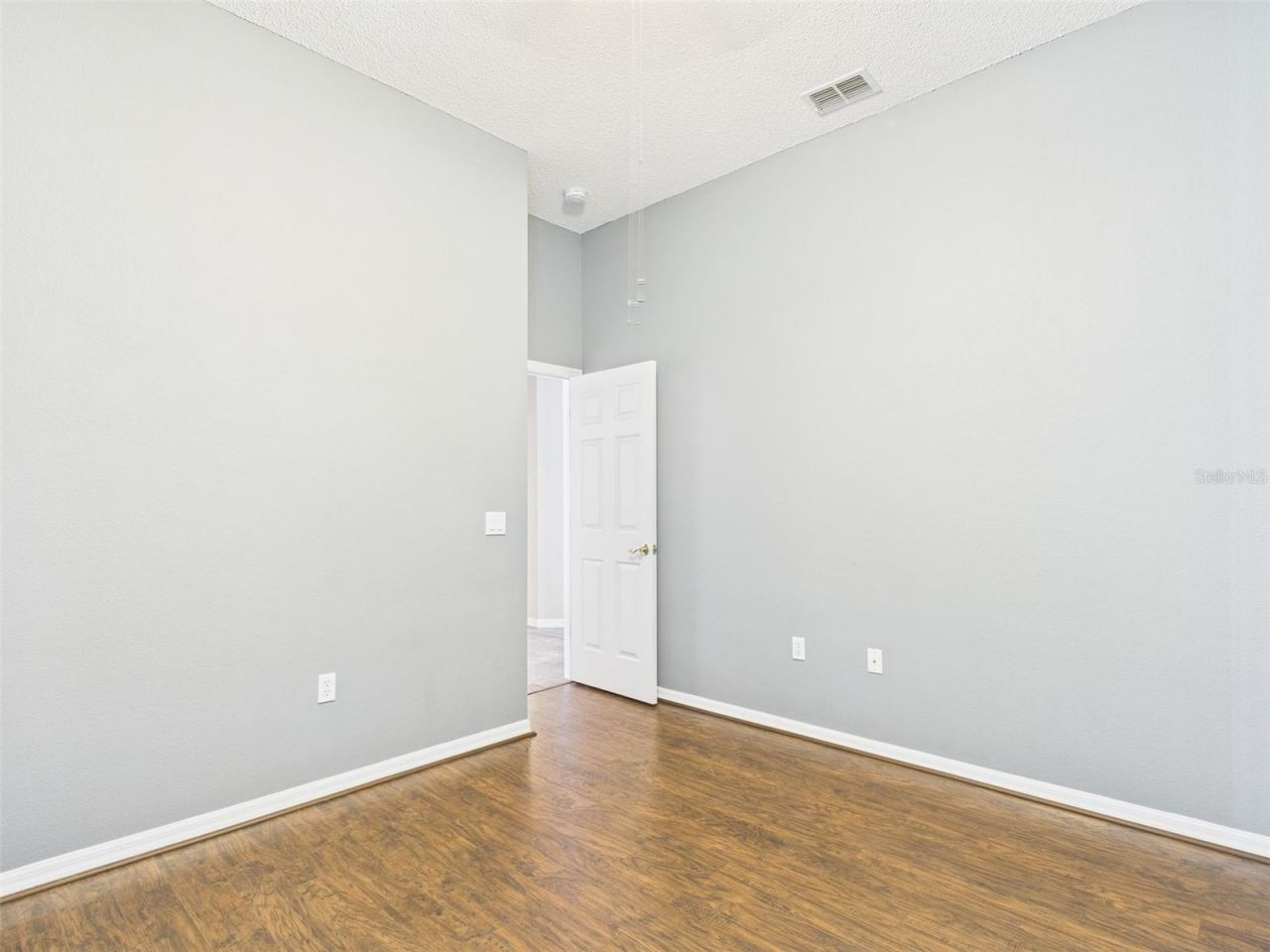 2533 Wood Pointe Drive, Holiday, FL 34691 Photo