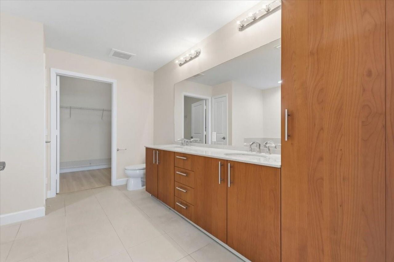 1945 S Ocean Drive, Unit 509, Hallandale Beach, FL 33009 Photo