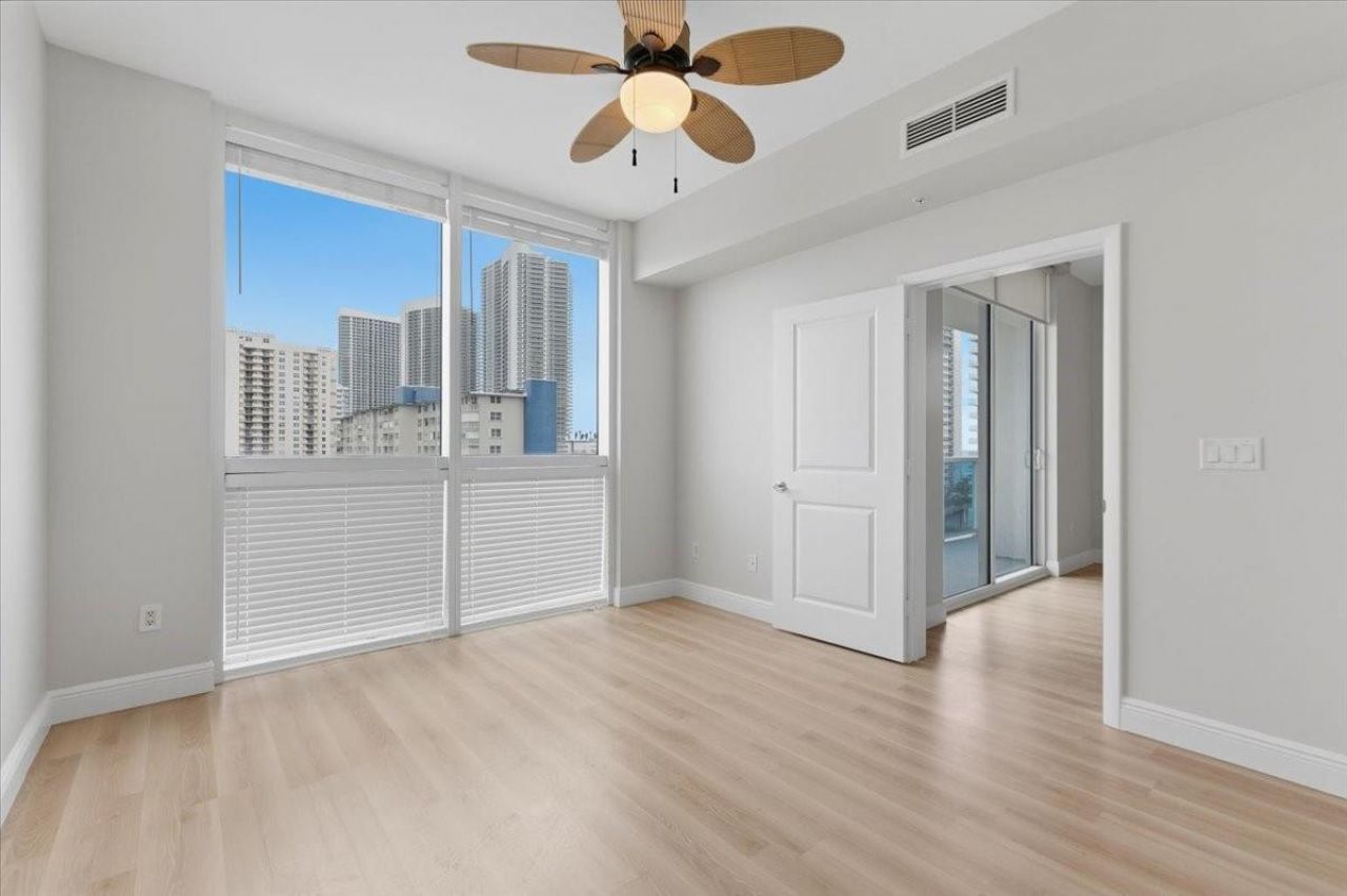 1945 S Ocean Drive, Unit 509, Hallandale Beach, FL 33009 Photo