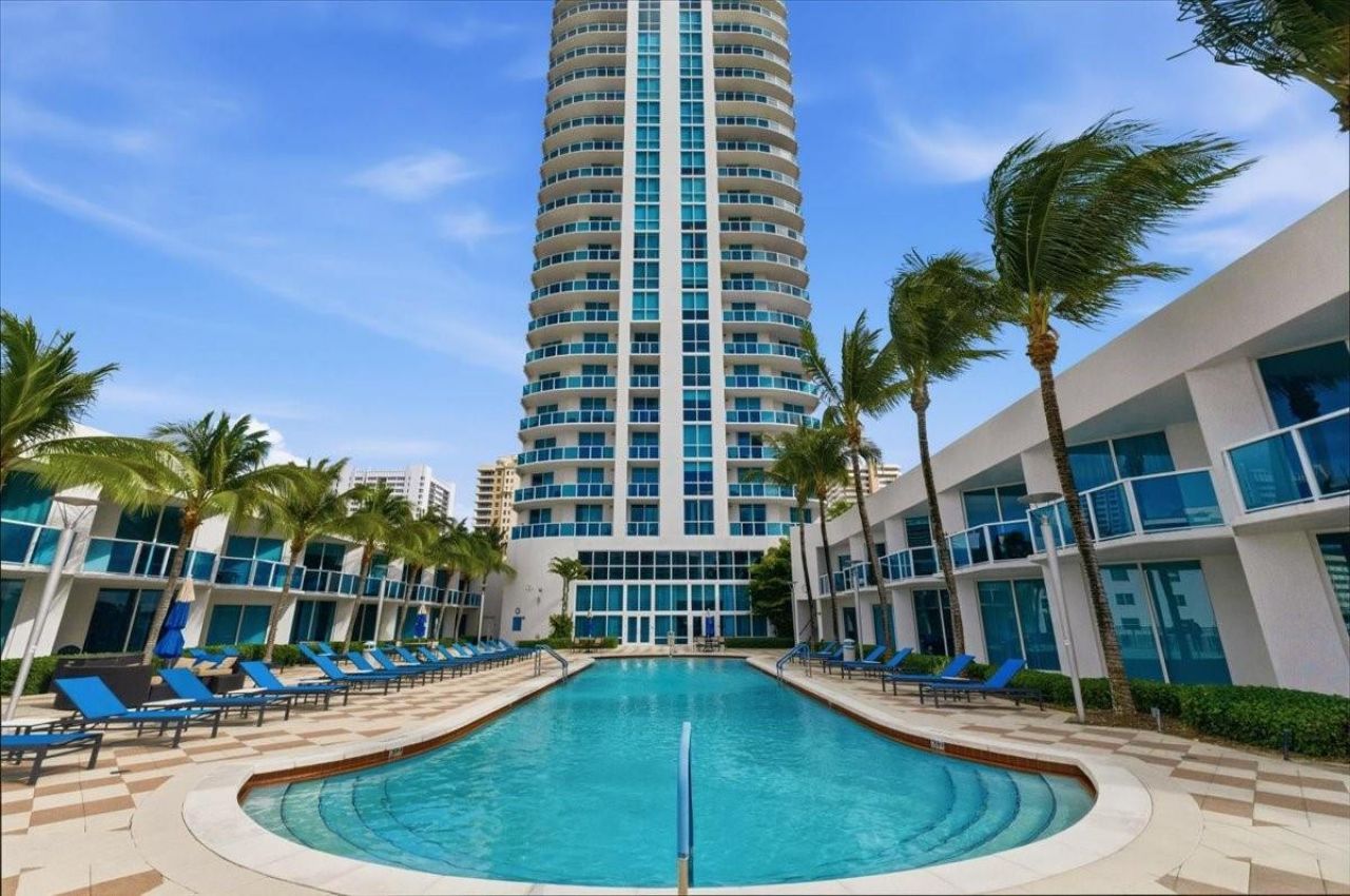1945 S Ocean Drive, Unit 509, Hallandale Beach, FL 33009 Photo
