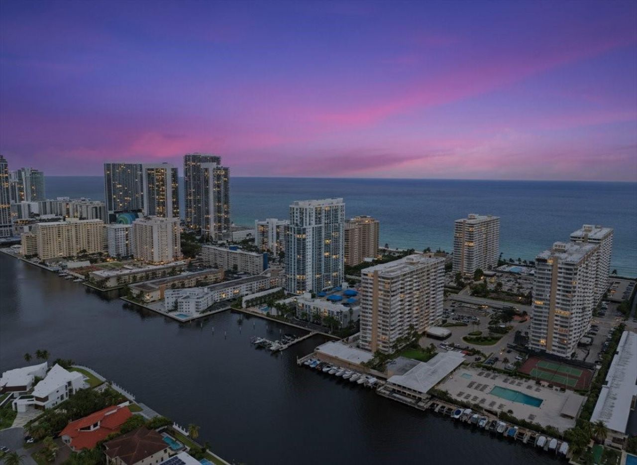 1945 S Ocean Drive, Unit 509, Hallandale Beach, FL 33009 Photo