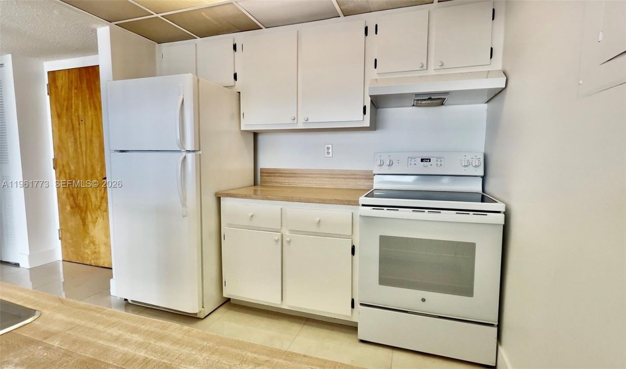 7601 E Treasure Dr, Unit 801, North Bay Village, FL 33141 Photo