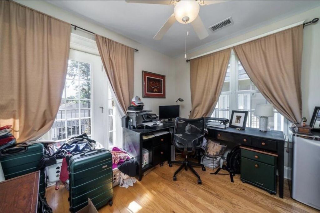 700 S Shelmore Boulevard Photo 37