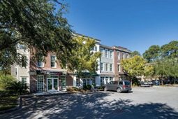 700 S Shelmore Boulevard photo 4