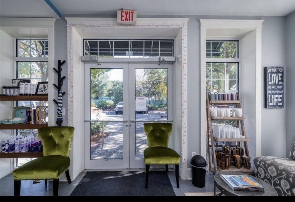 700 S Shelmore Boulevard Photo 9