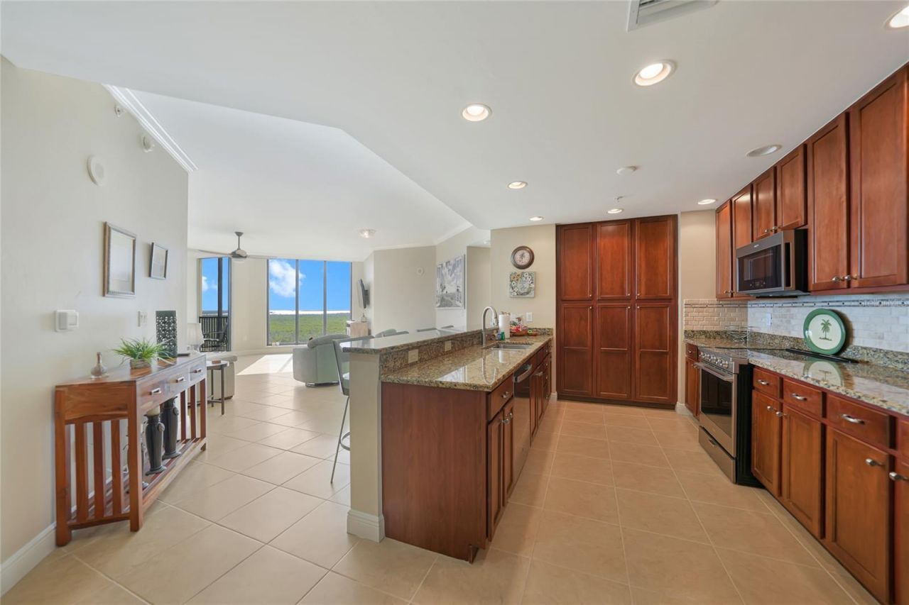 5781 Cape Harbour Drive, Unit 809, Cape Coral, FL 33914 Photo