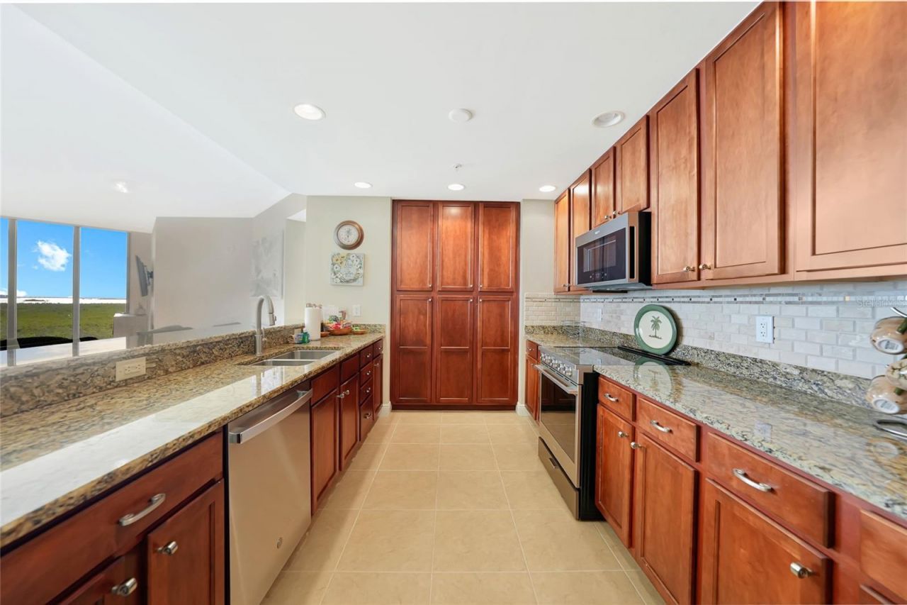 5781 Cape Harbour Drive, Unit 809, Cape Coral, FL 33914 Photo