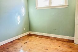 462 3/4 Race Street photo 4