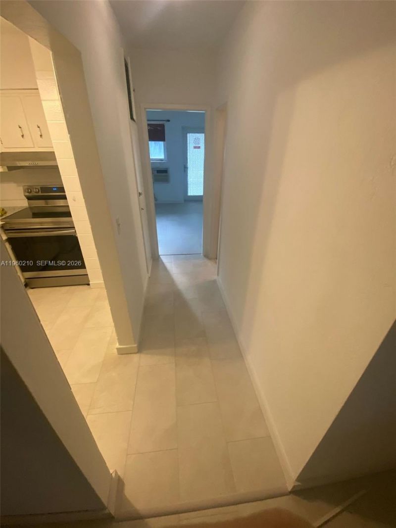 600 Layne , Unit 216, Hallandale Beach, FL 33009 Photo