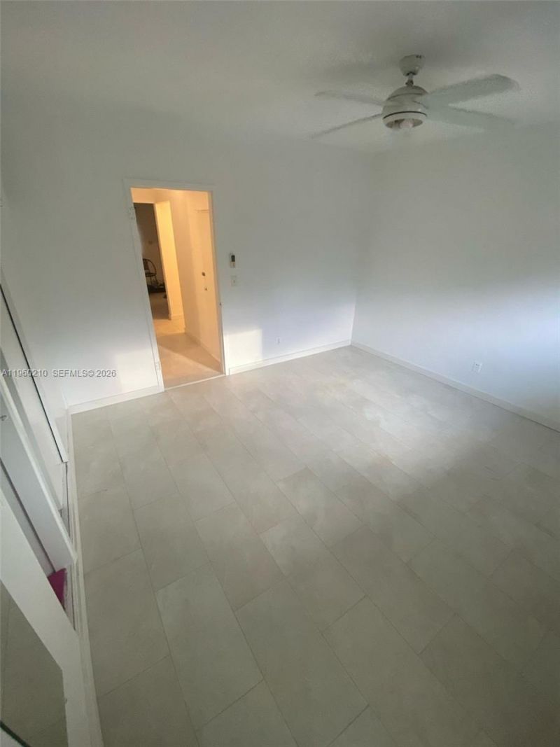 600 Layne , Unit 216, Hallandale Beach, FL 33009 Photo