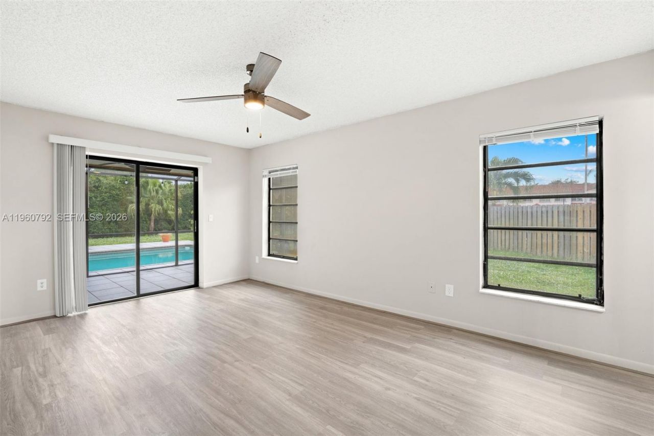 4264 NW 95th Ter , Sunrise, FL 33351 Photo