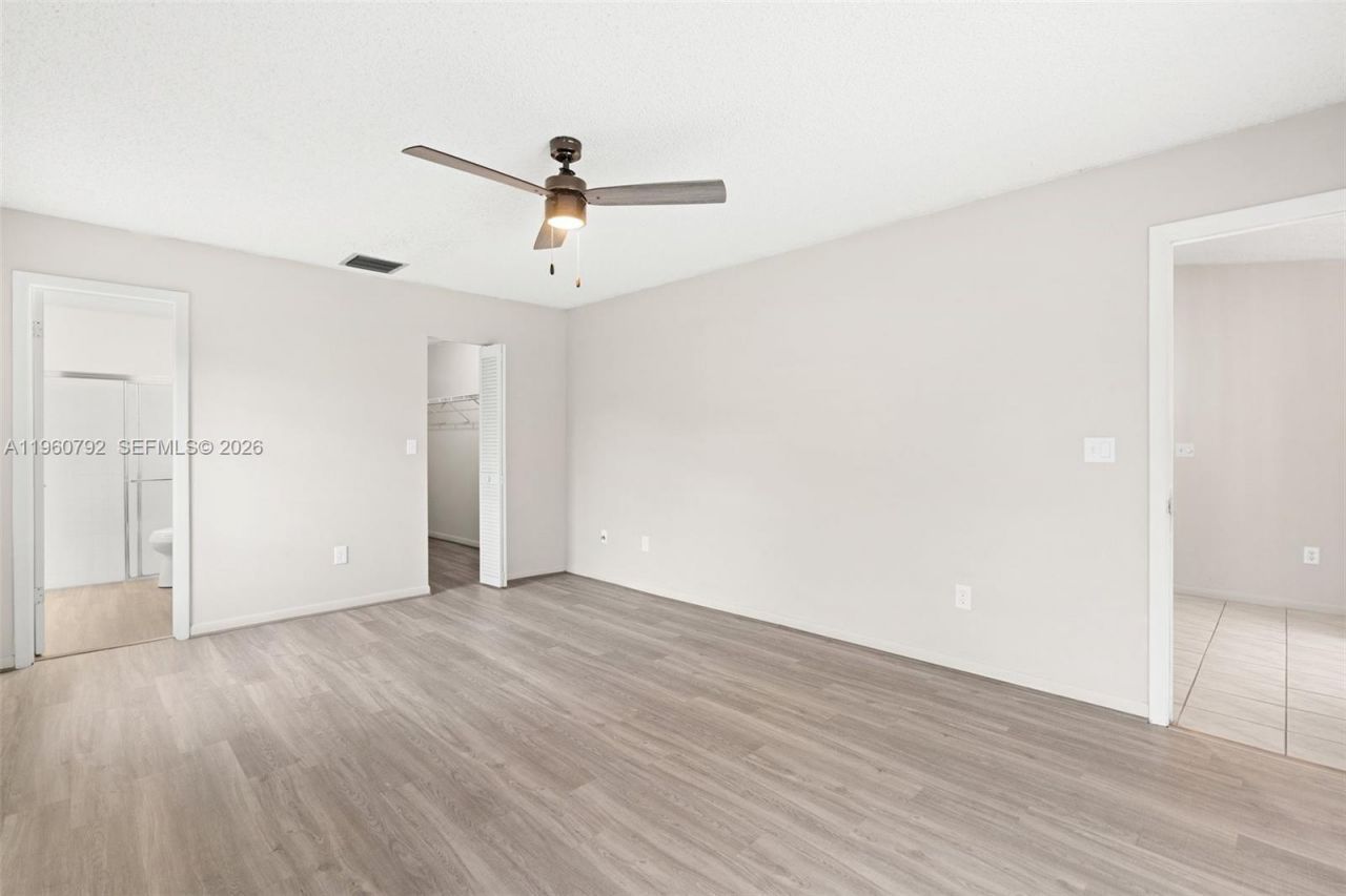 4264 NW 95th Ter , Sunrise, FL 33351 Photo