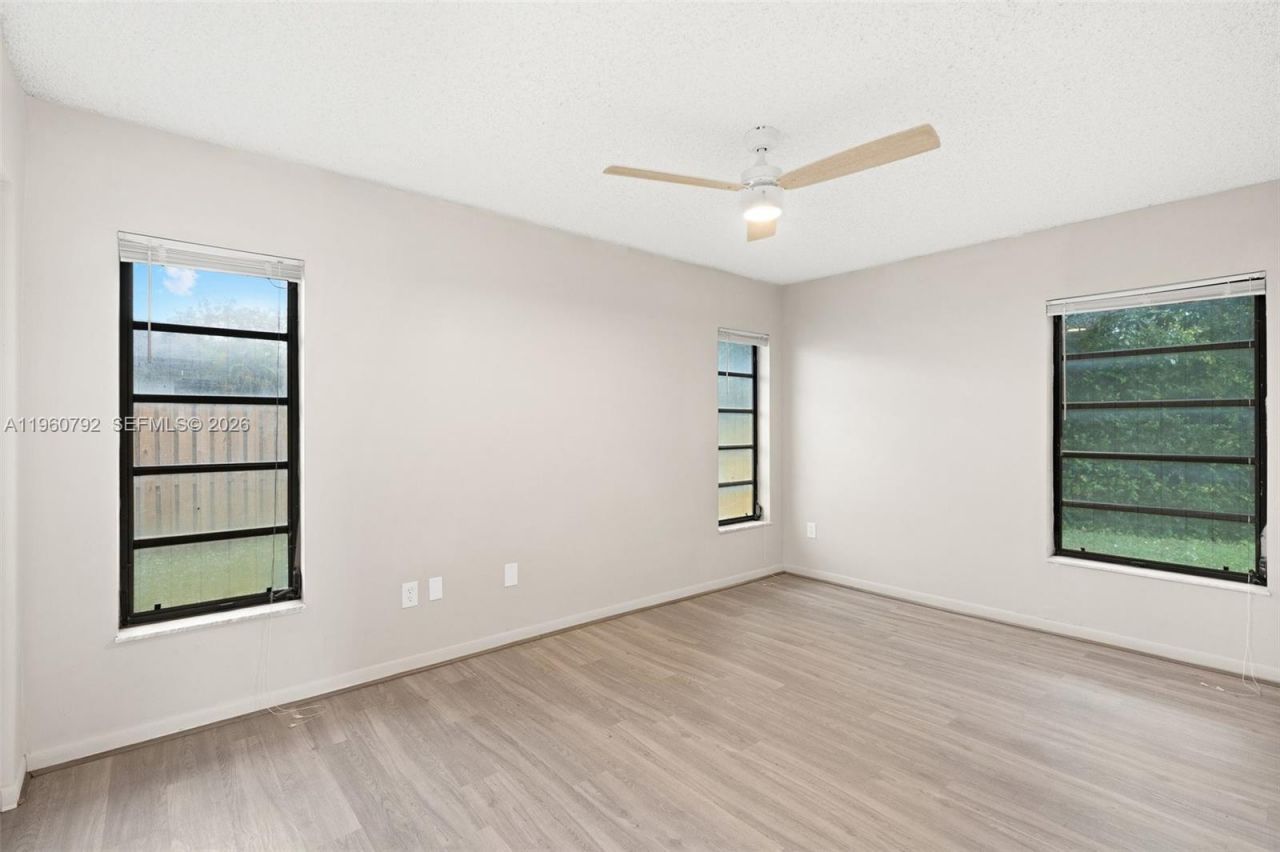 4264 NW 95th Ter , Sunrise, FL 33351 Photo