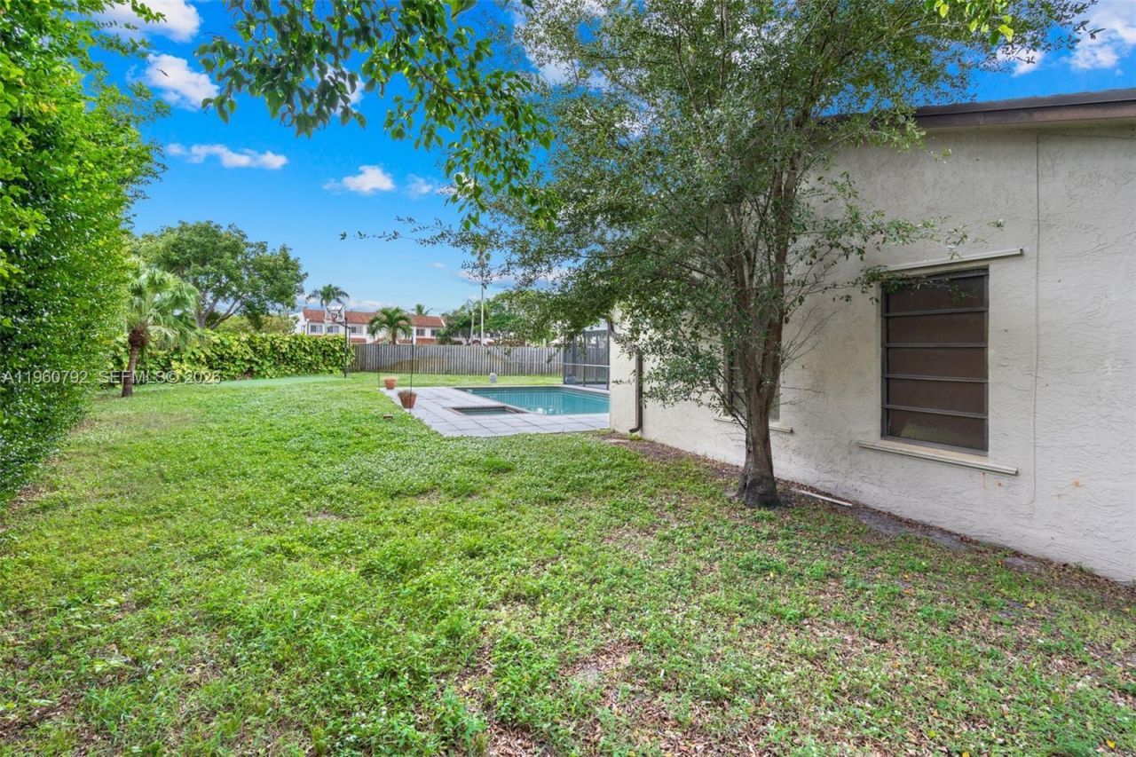 4264 NW 95th Ter , Sunrise, FL 33351 Photo