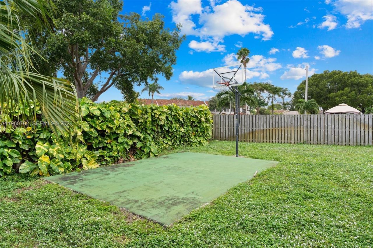 4264 NW 95th Ter , Sunrise, FL 33351 Photo