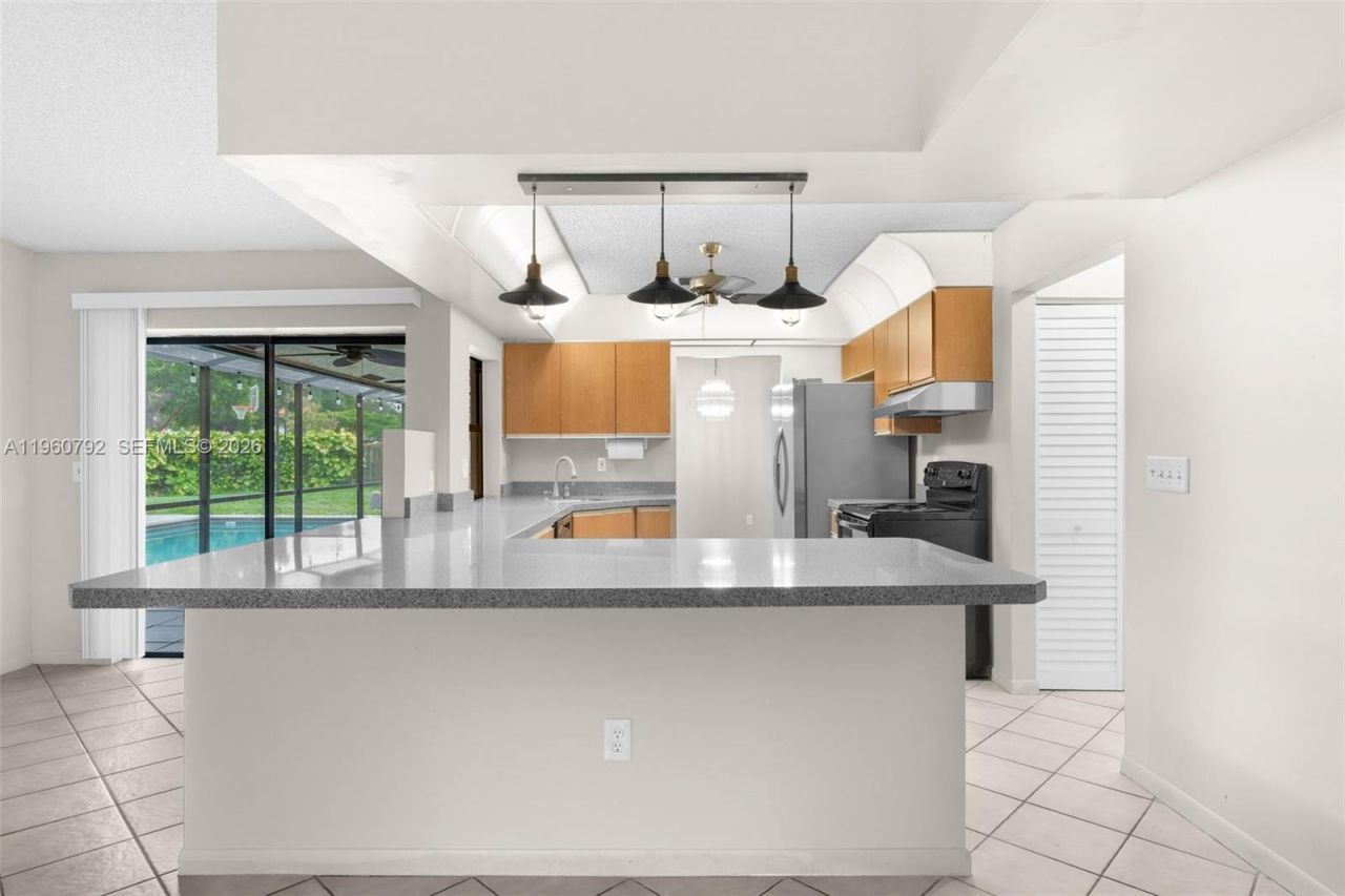 4264 NW 95th Ter , Sunrise, FL 33351 Photo