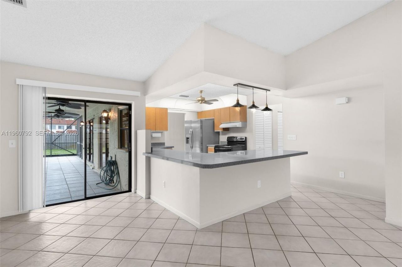 4264 NW 95th Ter , Sunrise, FL 33351 Photo