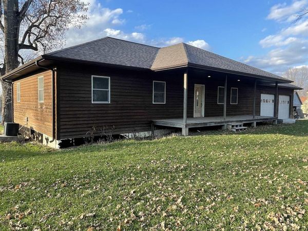 545 S 7th Street, Warsaw, IL 62379