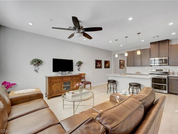 9291 Desert Pearl Avenue , Las Vegas, NV 89148