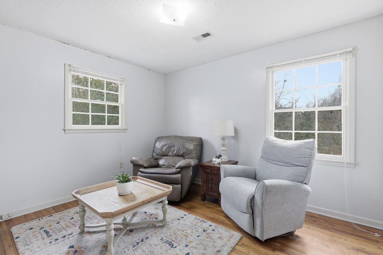 1330 Dennis Boulevard Photo 17