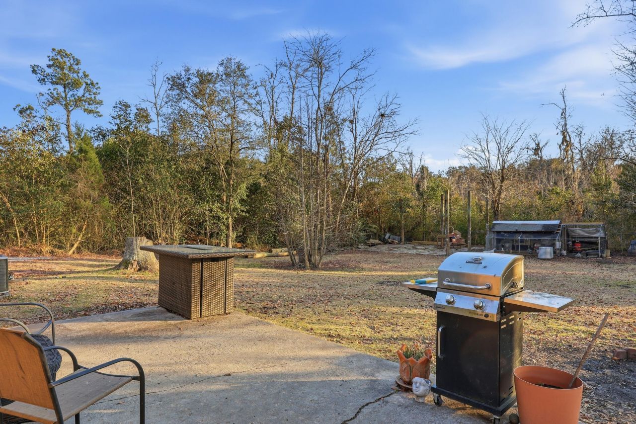 1330 Dennis Boulevard Photo 21