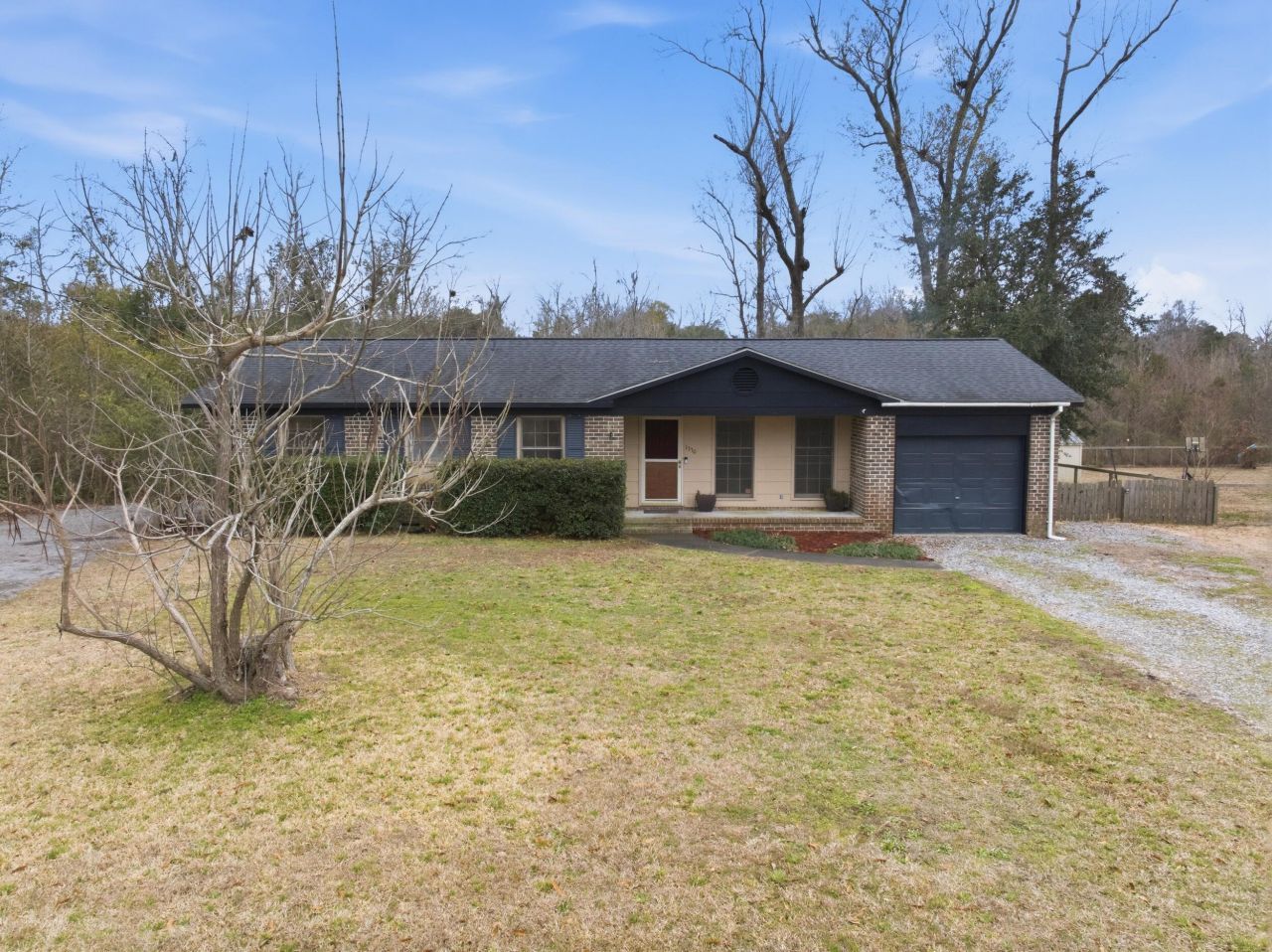 1330 Dennis Boulevard Photo 29