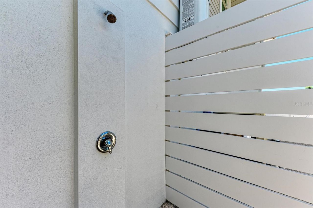 215 83rd Street, Holmes Beach, FL 34217 Photo