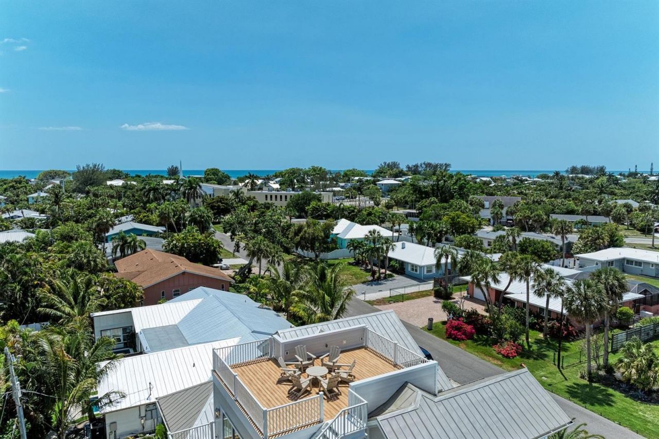 215 83rd Street, Holmes Beach, FL 34217 Photo