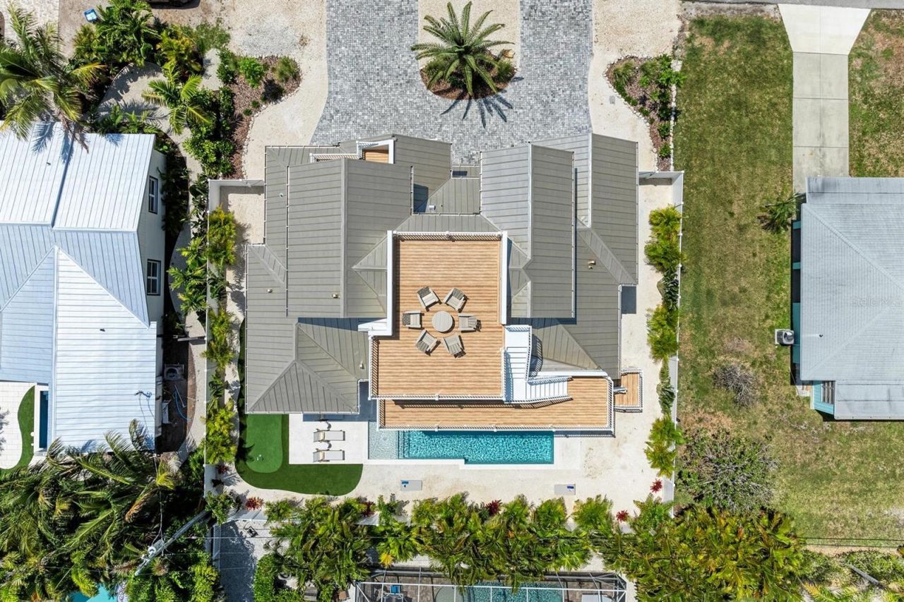 215 83rd Street, Holmes Beach, FL 34217 Photo