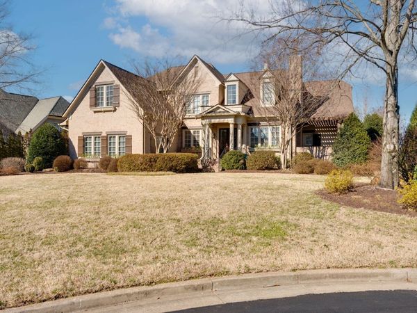 8 Spyglass Hl, Brentwood, TN 37027