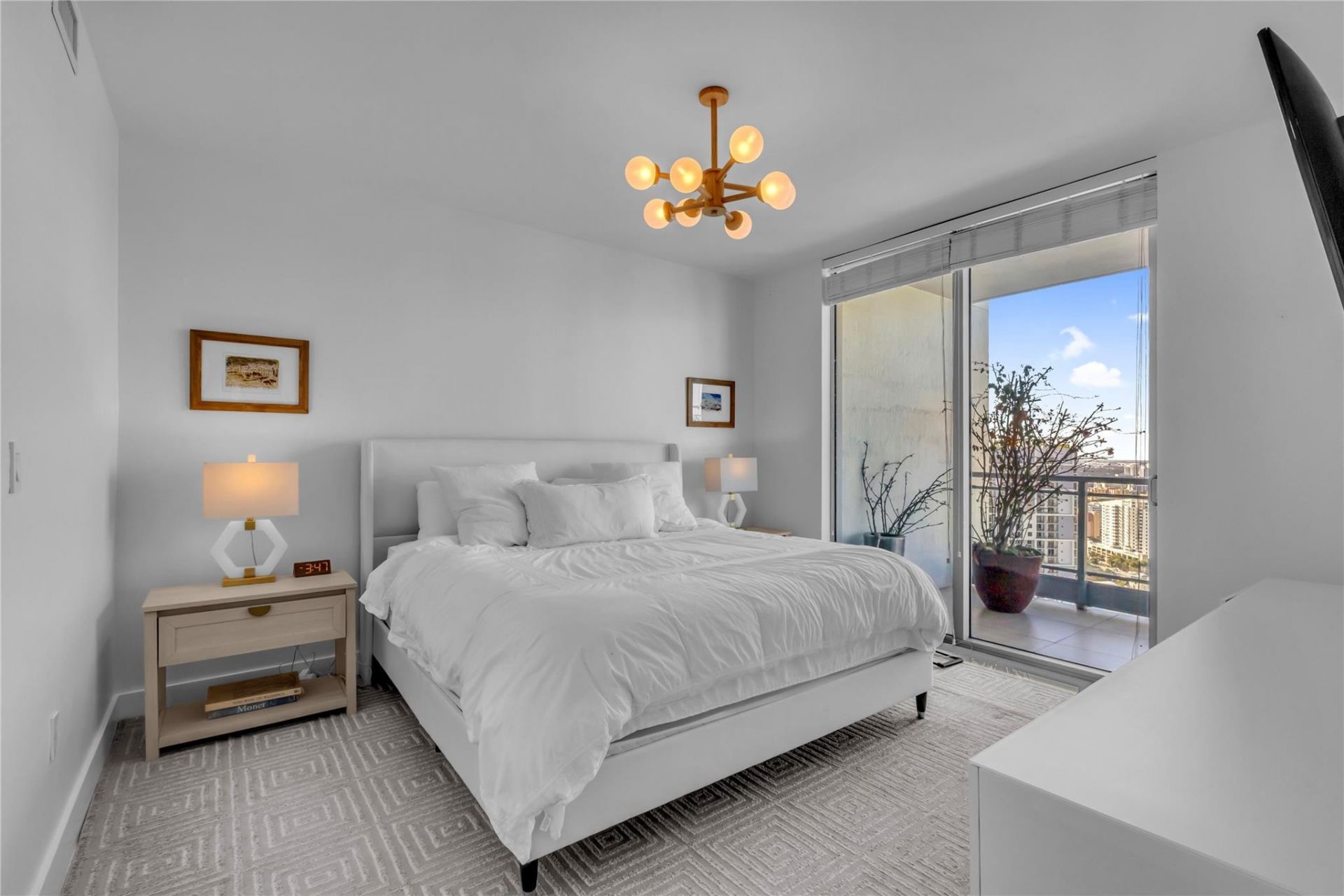 90 SW 3rd Street, Unit 3808, Miami, FL 33130 Photo