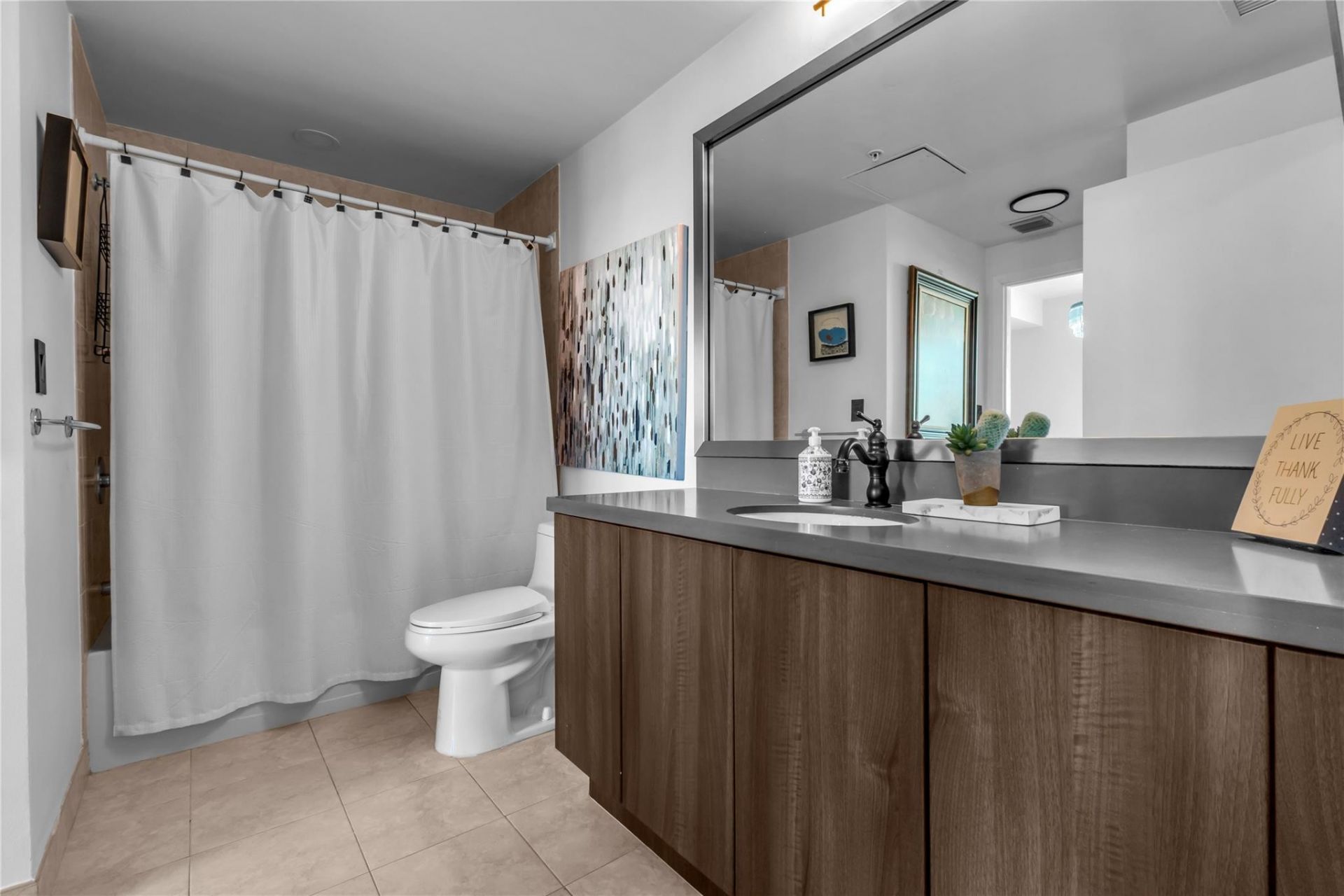 90 SW 3rd Street, Unit 3808, Miami, FL 33130 Photo