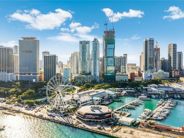 253 NE 2nd St, Unit 228, Miami, FL 33132