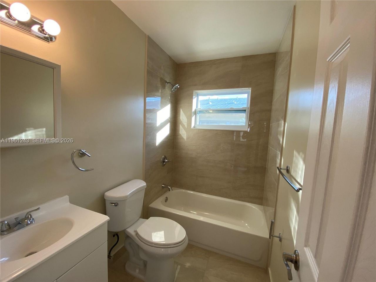 1158 SW 11th Ave , Unit 1160, Miami, FL 33129 Photo