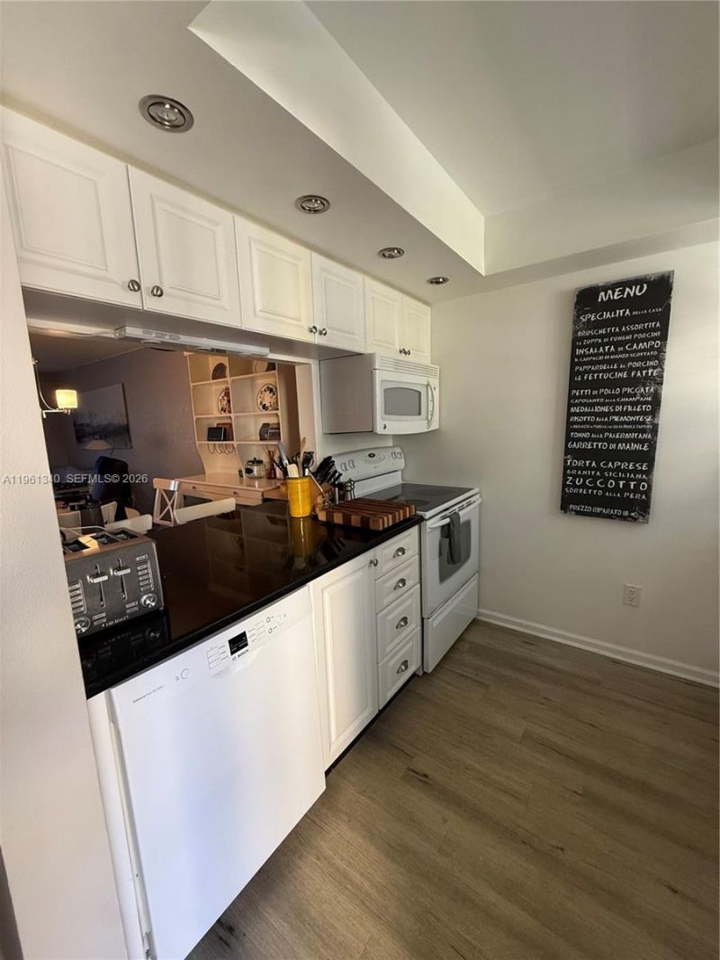 232 Waterside Dr , Hypoluxo, FL 33462 Photo