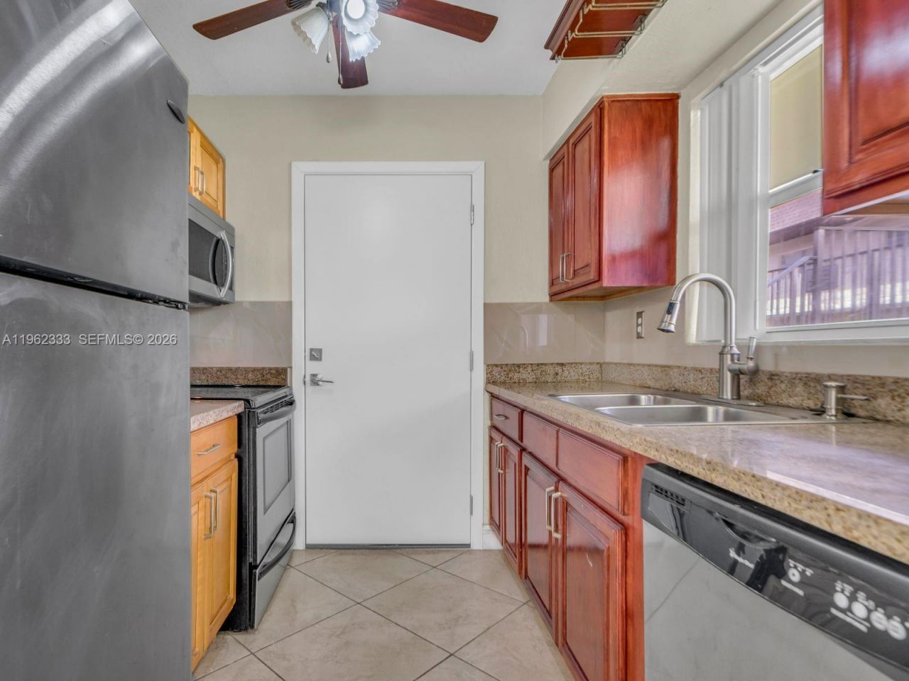 8601 SW 94th St , Unit 104W, Miami, FL 33156 Photo