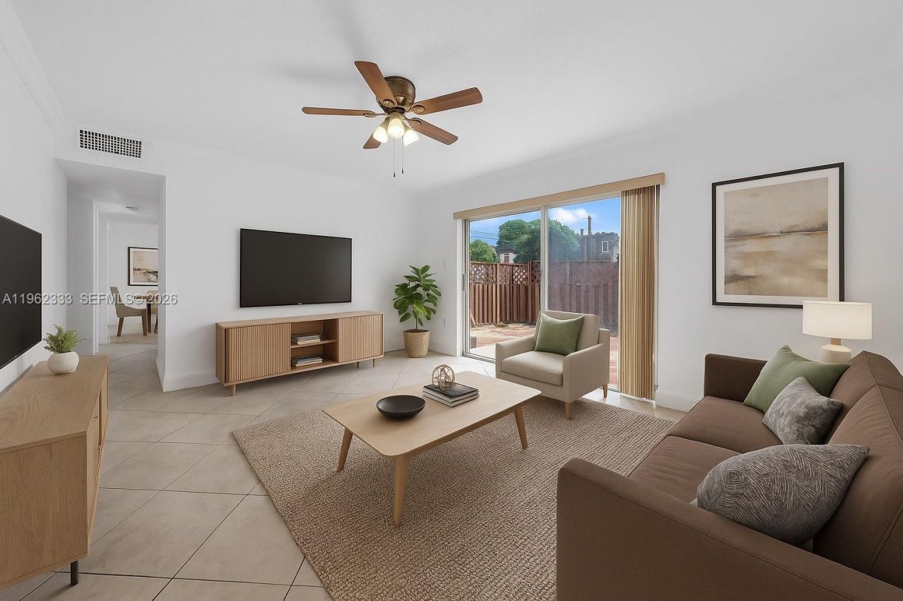 8601 SW 94th St , Unit 104W, Miami, FL 33156 Photo