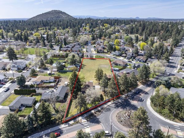 2640 NE 8th Street, Bend, OR 97701