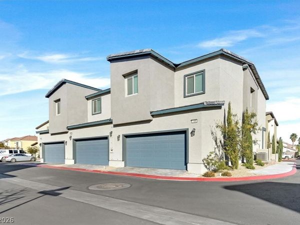 7484 Mountain Ledge Street, Las Vegas, NV 89139