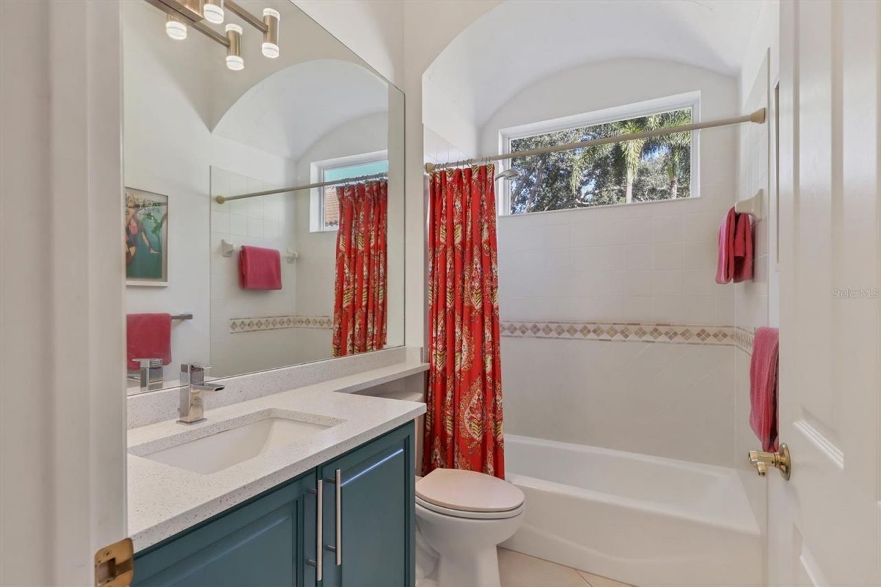 8135 Abingdon Court, University Park, FL 34201 Photo