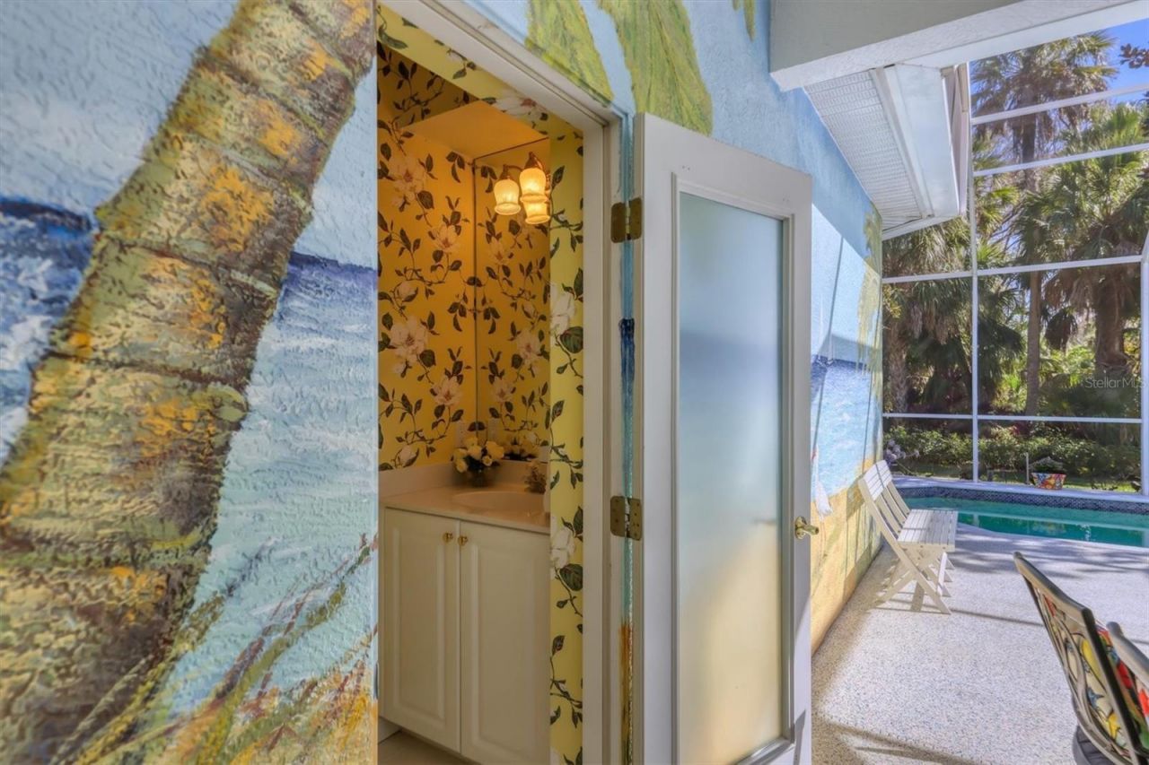 8135 Abingdon Court, University Park, FL 34201 Photo