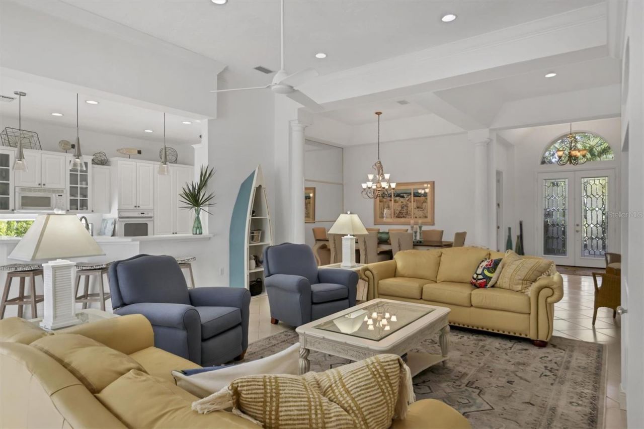 8135 Abingdon Court, University Park, FL 34201 Photo