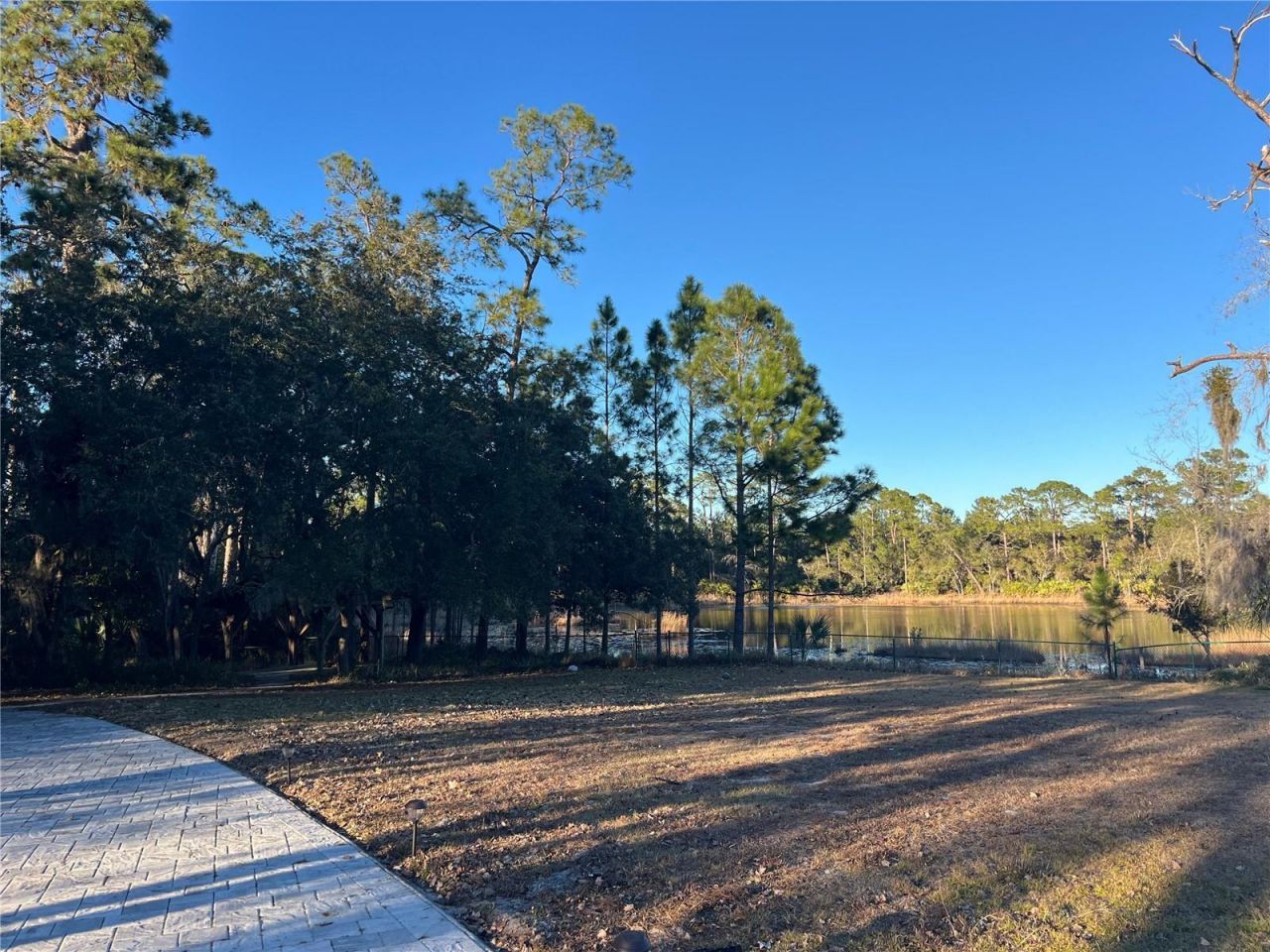 965 Pine Hill Boulevard, Geneva, FL 32732 Photo