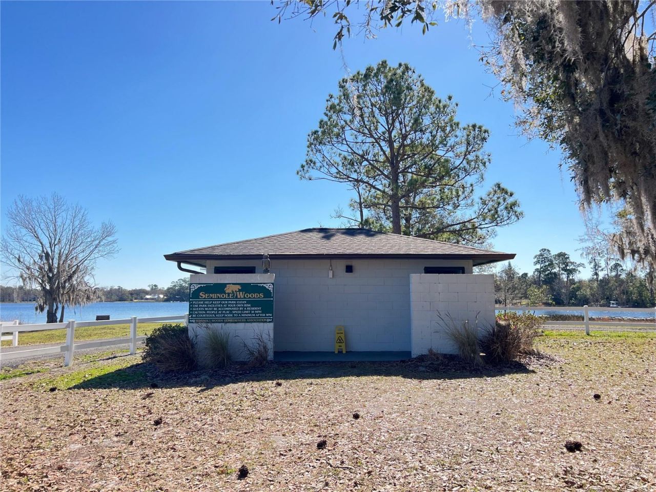965 Pine Hill Boulevard, Geneva, FL 32732 Photo