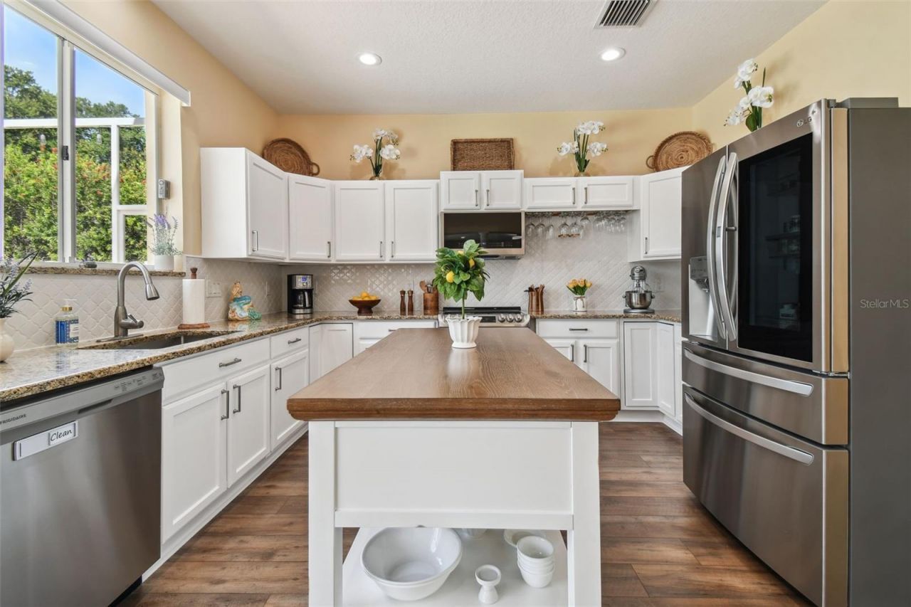 21511 Wilderness Lake Boulevard, Land O Lakes, FL 34637 Photo