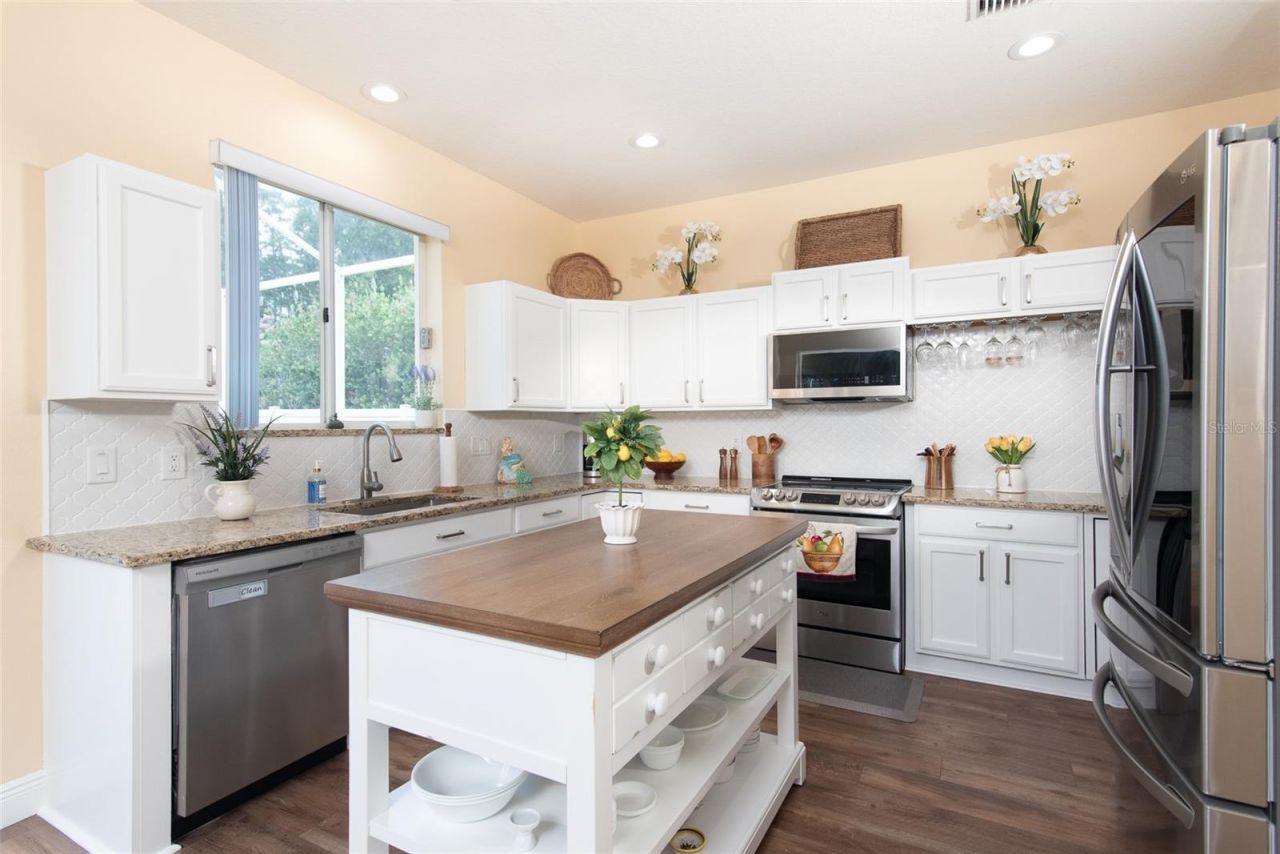 21511 Wilderness Lake Boulevard, Land O Lakes, FL 34637 Photo