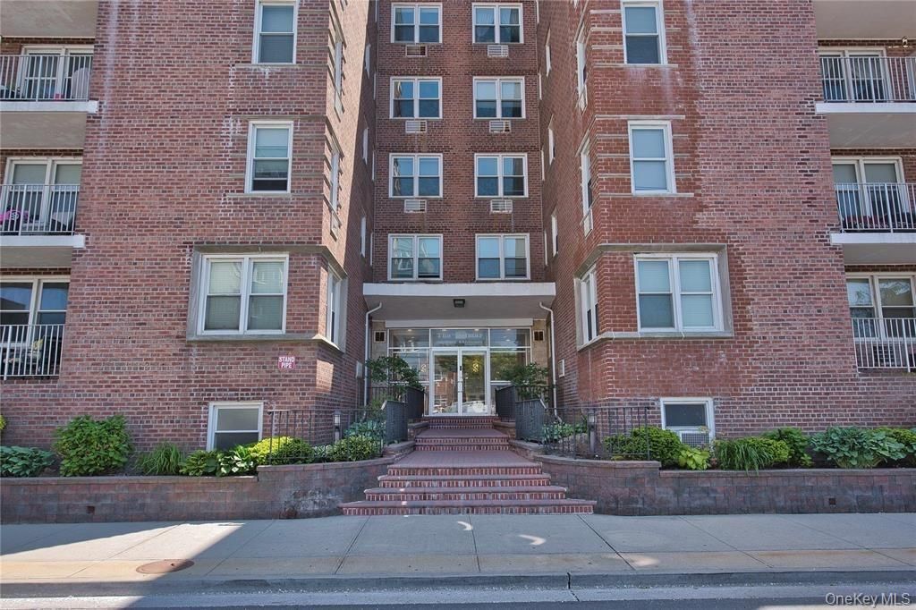 210 E Broadway, Unit 5A, Long Beach, NY 11561 Main Photo